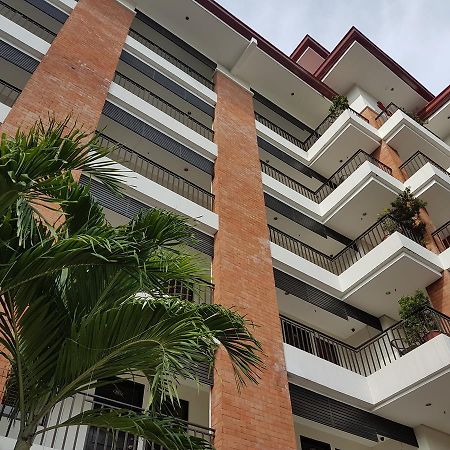 Strawberry Residencesセブシティ エクステリア 写真